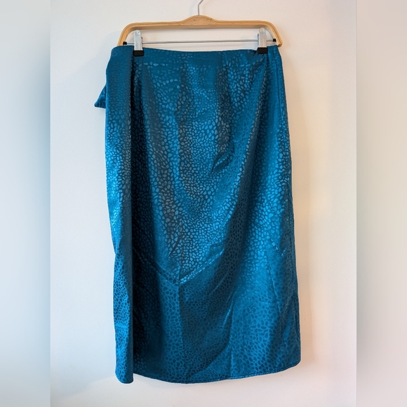 Satan teal wrap skirt (Medium) - Picture 3 of 5